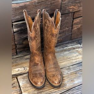 Ariat Women's Heritage R Toe Western Boots